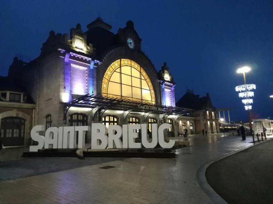 Destelle Appart Proche Gare Saint-Brieuc Exterior foto